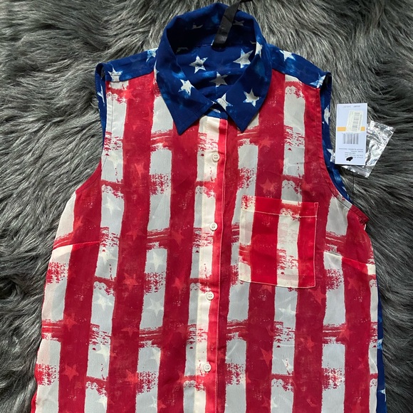 New Jessica Simpson Shirt with American Flag - Picture 3 of 7